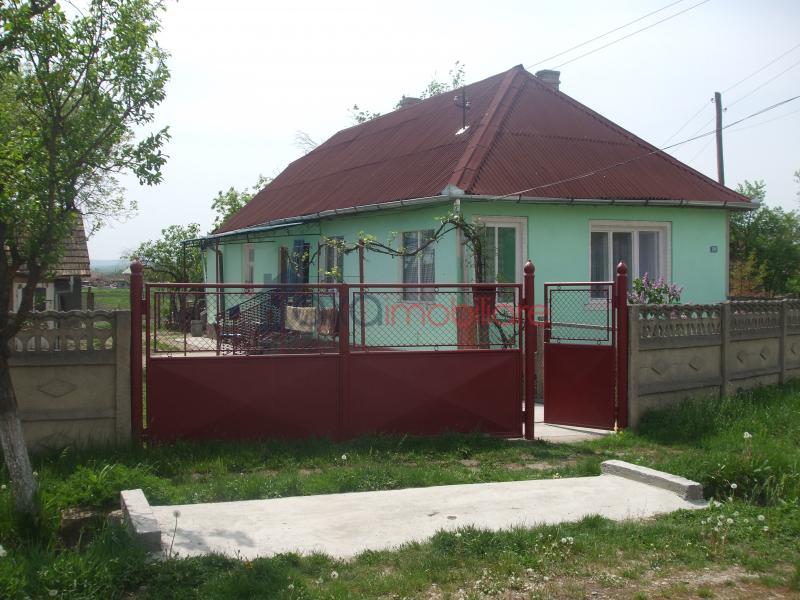 House 2 rooms for sell in Iclod
